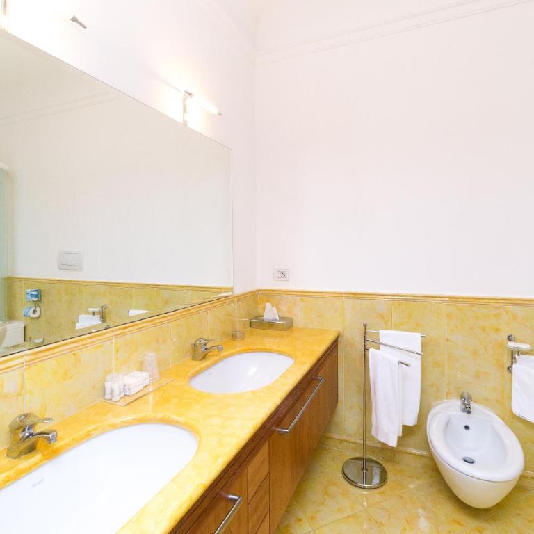 Villa Eliana - Suite King con Balcone - 3