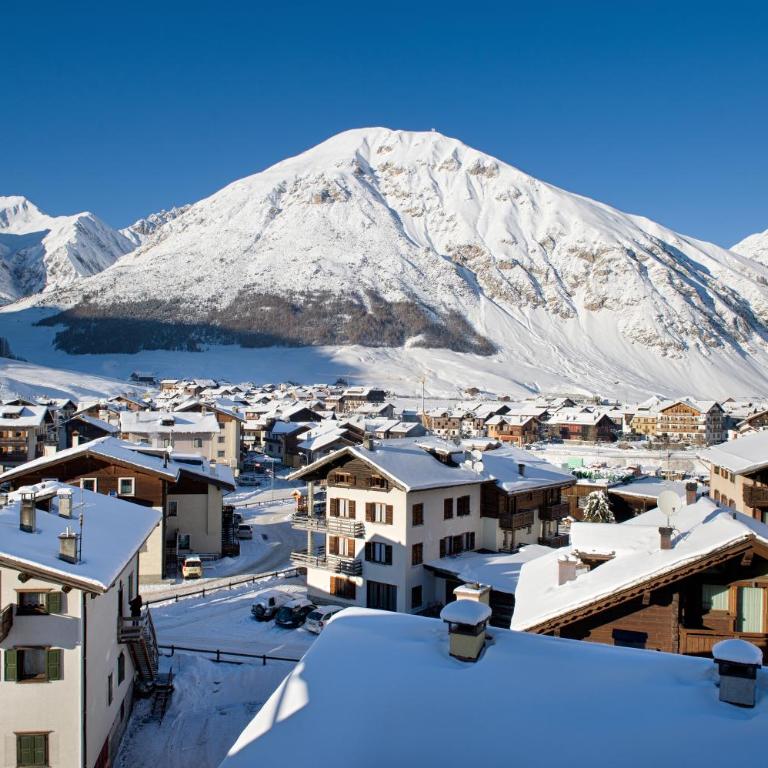 Hotel Bernina - Camera Economy Doppia con Letti Singoli - 1