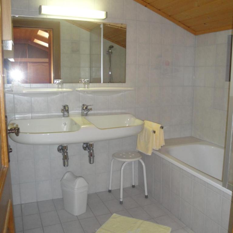 Pension & Appartement Steinwender - Apartment mit 2 Schlafzimmern und privater Terrasse - 4