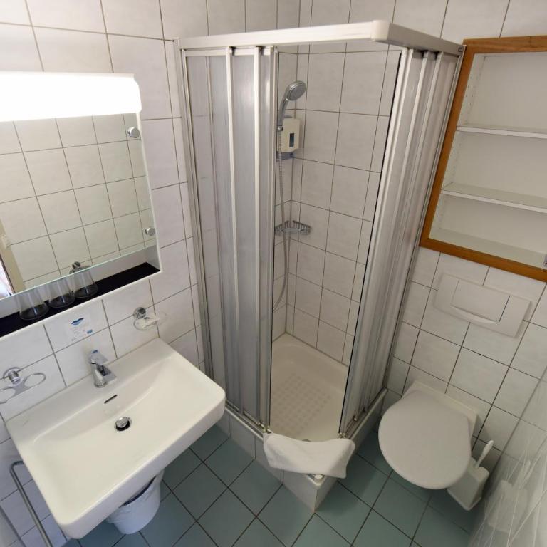 Waldhotel Unspunnen - Standard Zweibettzimmer mit Balkon - 2