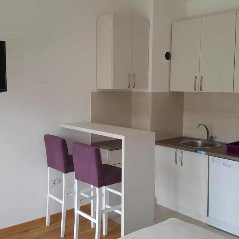 Zebra - Studio Apartment - 8