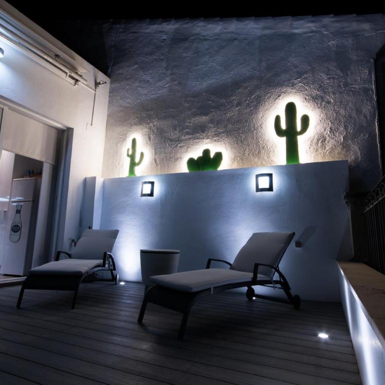 Beach & Urban Attic - Two-Bedroom Attic with Terrace - 5