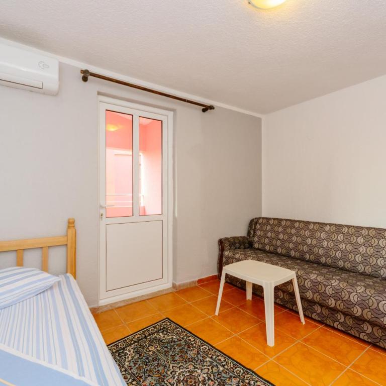 MC Apartments - Deluks Apartman - 12
