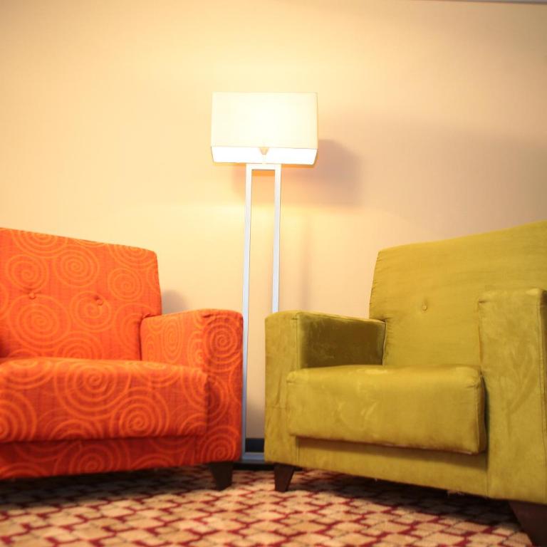 Waldorf Hotel - Superior Twin Room - 1
