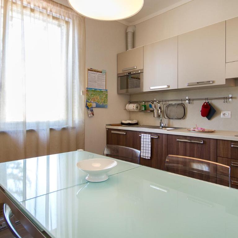 Apartments La Lombarda Centro Storico Stresa - One-Bedroom Family Apartment - 8