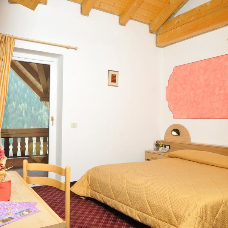 Hotel Ristorante Milano - Habitación Doble con vistas a la montaña - 1 o 2 camas - 2