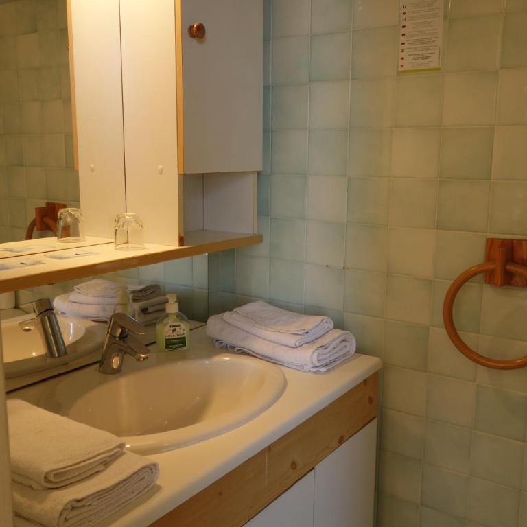 Hotel le Préjoly - Chambre Double ou Lits Jumeaux Économique - 8