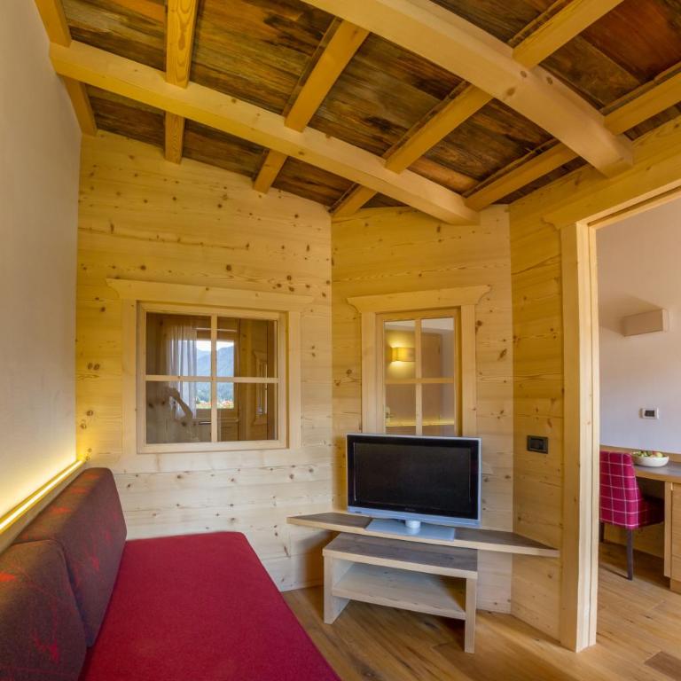 Dolasilla Mountain Panoramic Wellness Hotel - Suite - 3