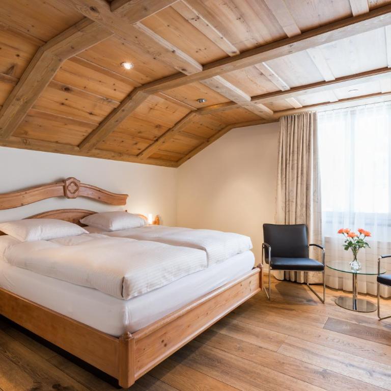 Hotel Schönegg - Deluxe Doppelzimmer - 3