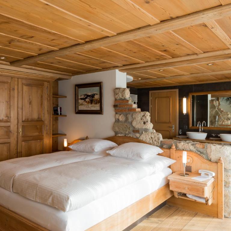 Hotel Schönegg - Deluxe Junior Suite mit Balkon und Panoramablick - 3