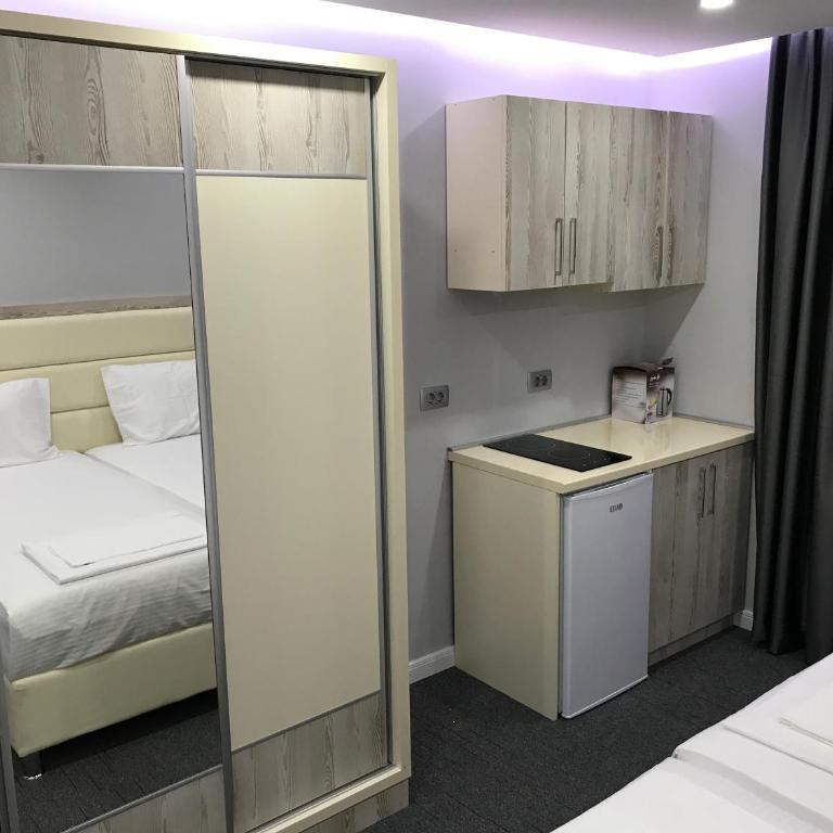 Guesthouse Montex - Dvokrevetna Soba s Bračnim Krevetom/2 Zasebna Kreveta sa Bočnim Pogledom na More - 10