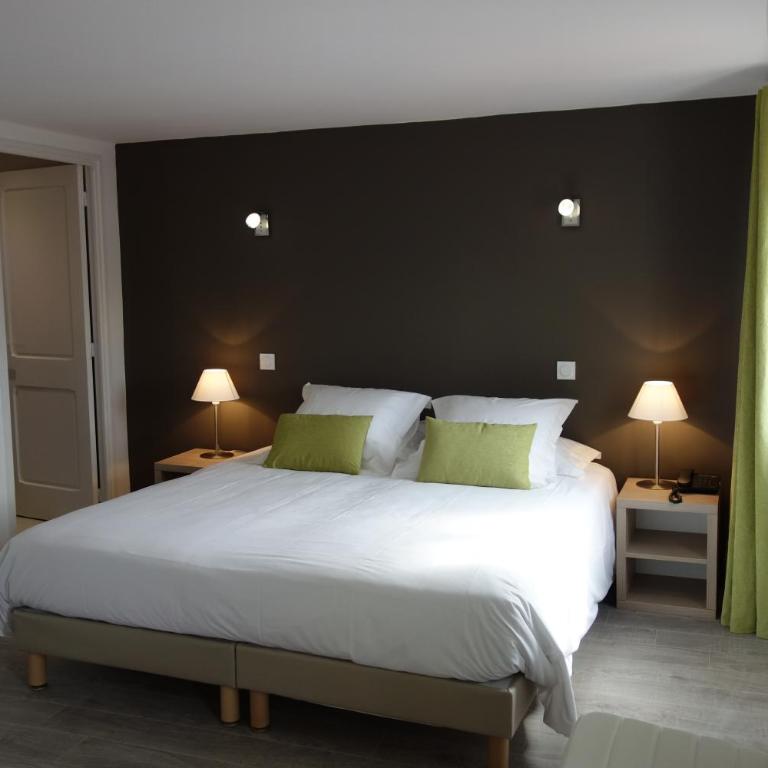 Hotel le Préjoly - Chambre Double ou Lits Jumeaux Supérieure avec Terrasse - 1