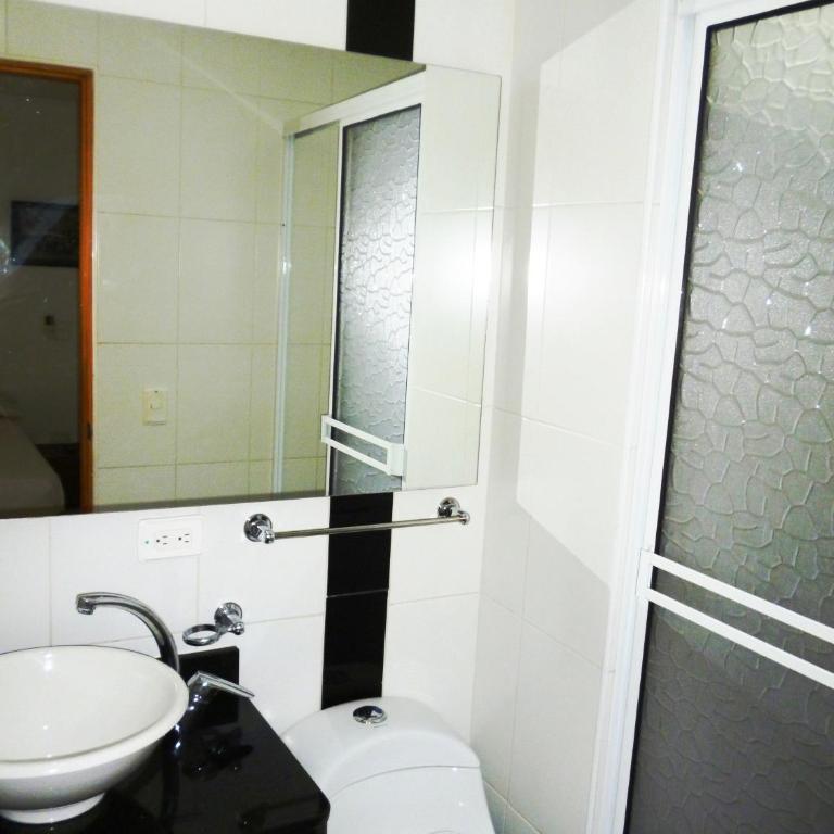 Artur Hostel - Habitación Doble con baño privado - 4