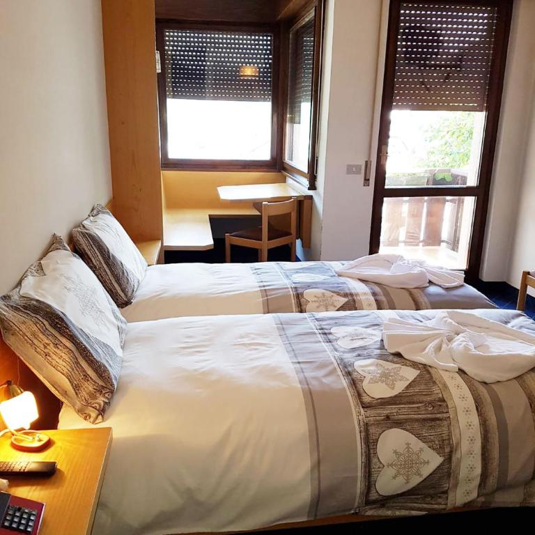 Albergo Posta - Camera Matrimoniale Deluxe con 1 Letto Supplementare - 3