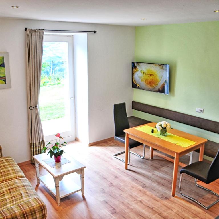 Lindenhof Residence Meran - Two-Bedroom Apartment with Garden View - 1