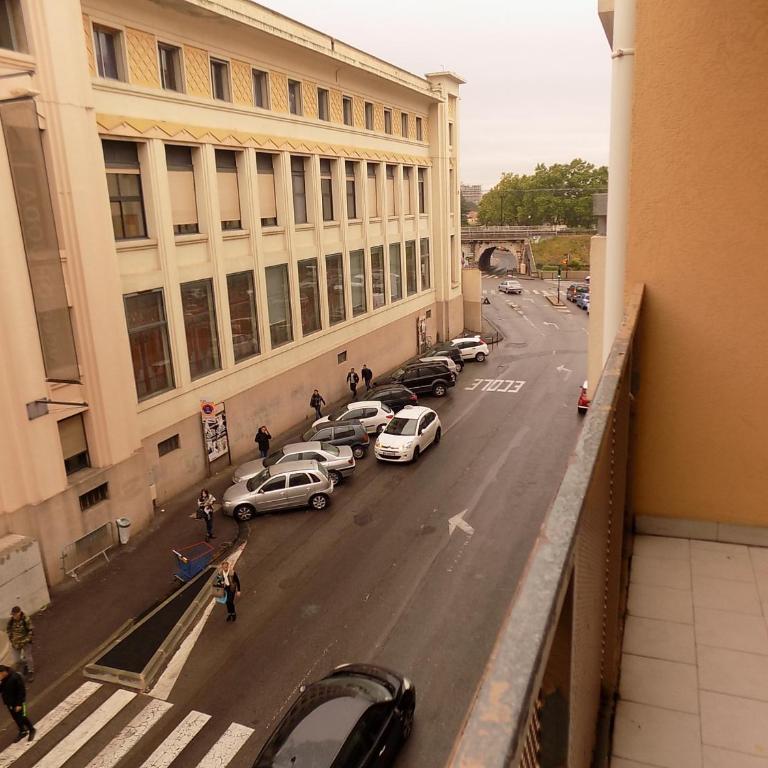 Nîmes studio parking Dhuoda - Studio Apartment - 18