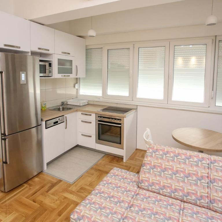 Apartment Salsa - Two-Bedroom Apartment - 4