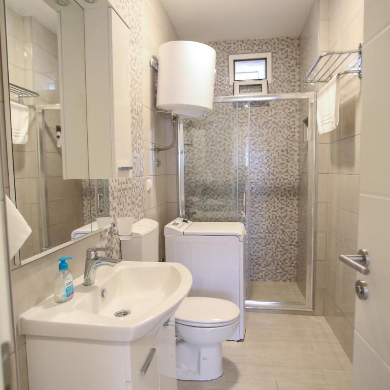 Apartment Salsa - Two-Bedroom Apartment - 12