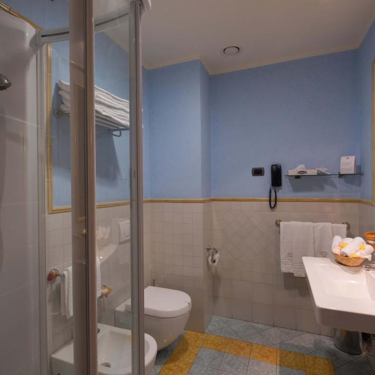 Hotel Aktea - Quadruple Room - 7