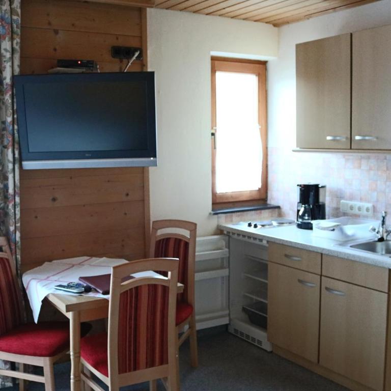 Wellness Pension Hollaus - Familienzimmer - 1