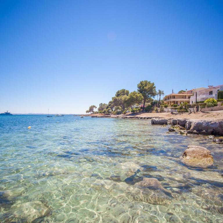 Bell-Punt - Four-Bedroom Villa - 41