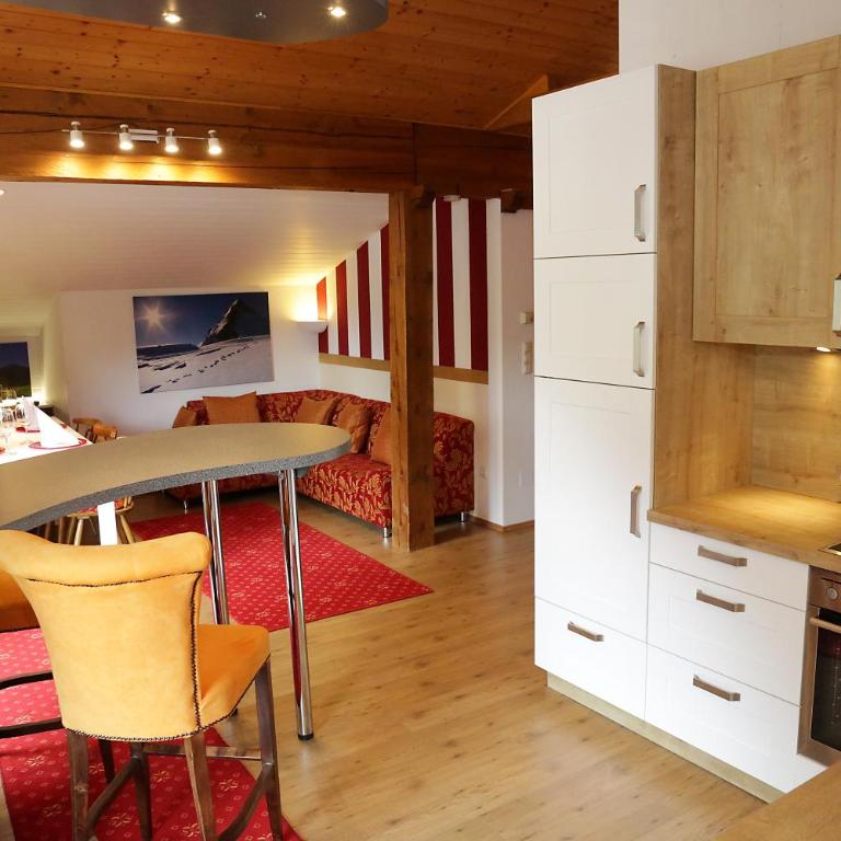 Berghotel Hois - Comfort Apartment mit 3 Schlafzimmern und Balkon - 8