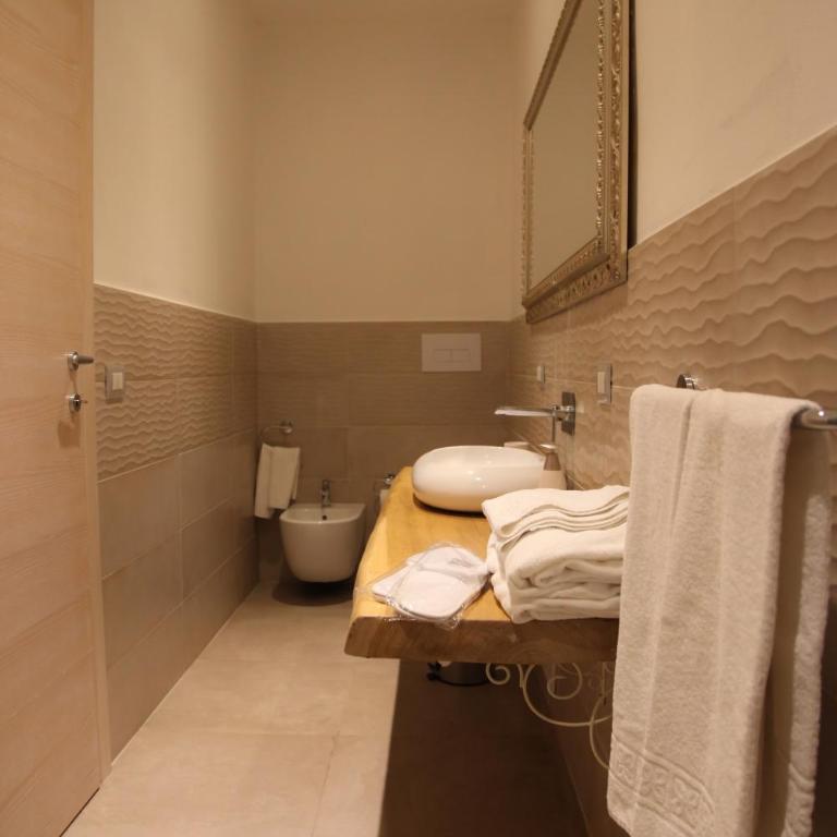 Hypnos Boutique Hotel - Camera Deluxe - 32