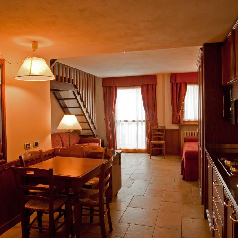 Residence Le Grand Chalet - Suite con 1 Camera da Letto e Balcone - 1