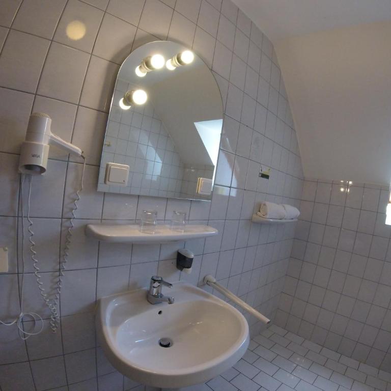 Gasthof Zum Lindenhof - Standard Doppelzimmer - 2