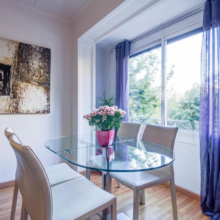 Valencia Suite ArchsenseApartments - One-Bedroom Apartment - 8