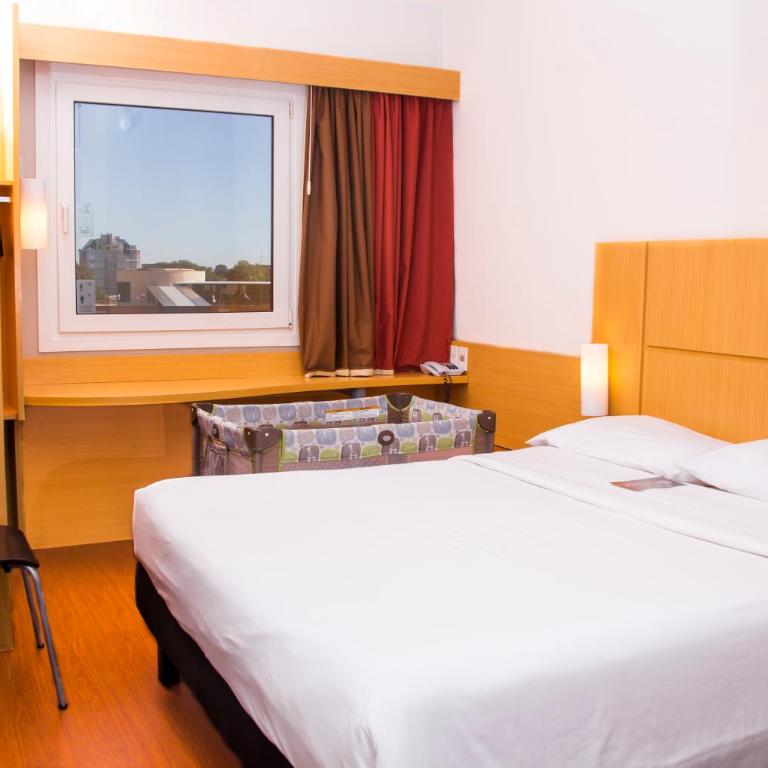 ibis Asuncion - Double Room with Extra Bed - 7