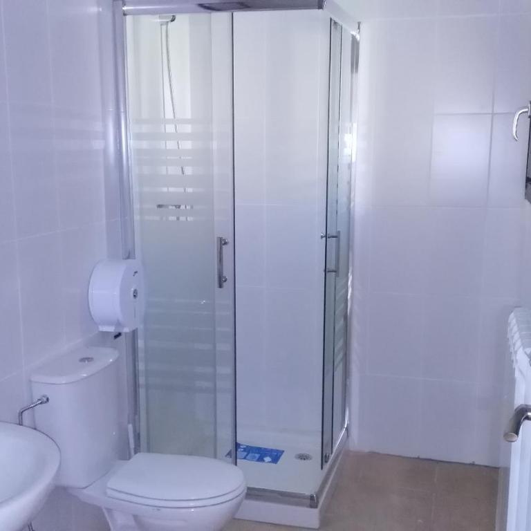 Albergue de Benabarre - Habitación Familiar con baño privado - 2