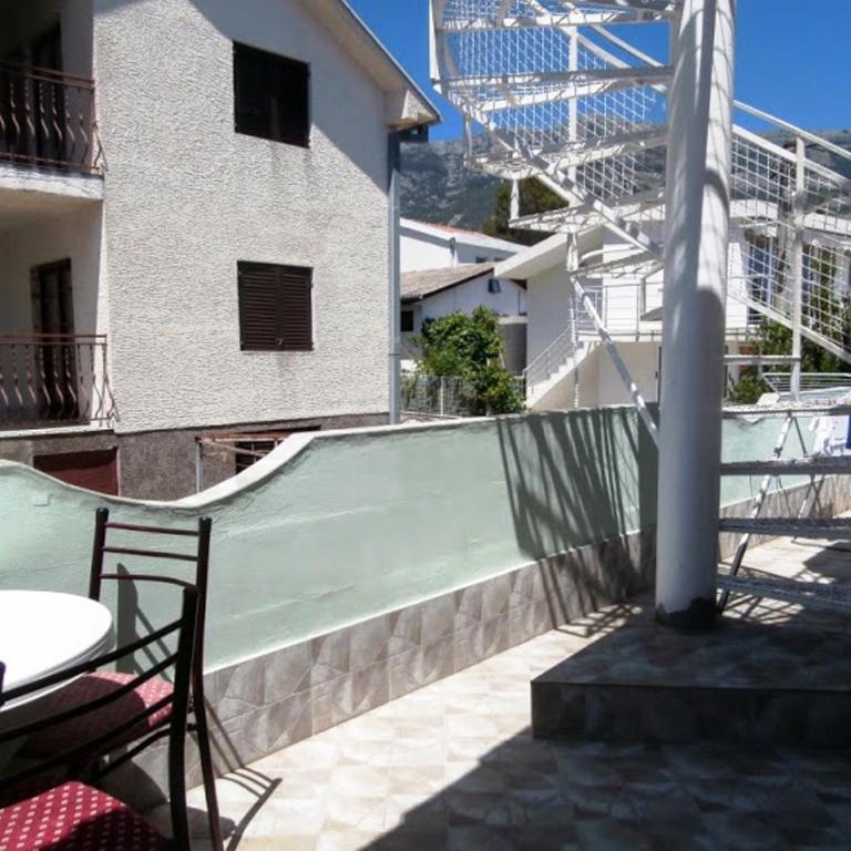 Apartments Vila Gerbera - Four-Bedroom Apartment - 9
