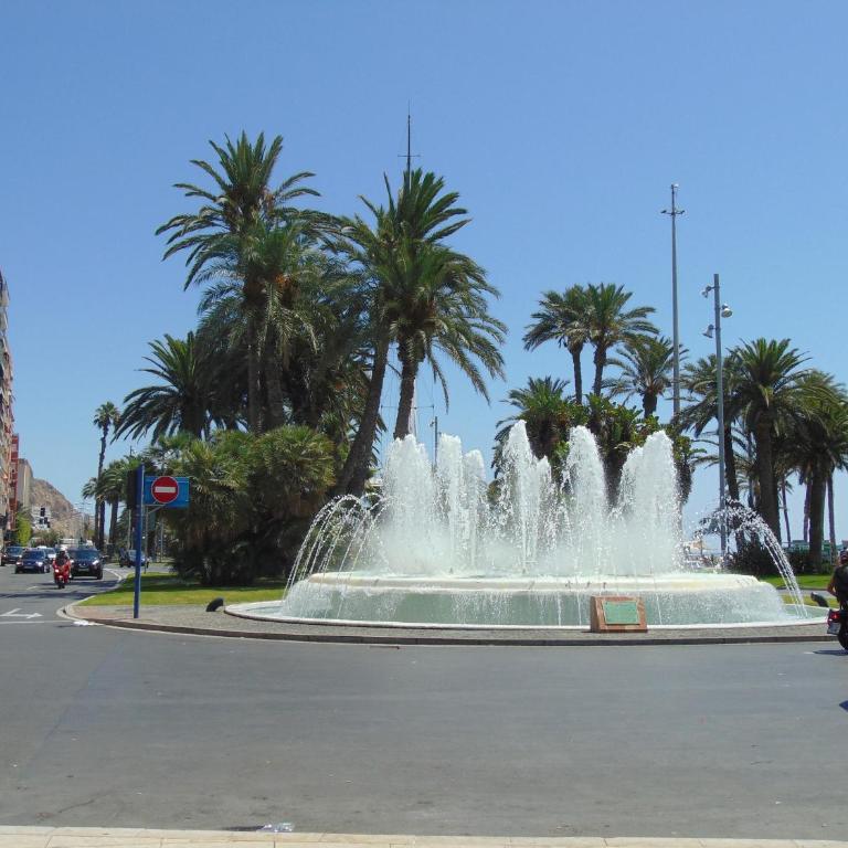 Apartamentos Playa Postiguet Alicante - Apartment with Sea View - 48