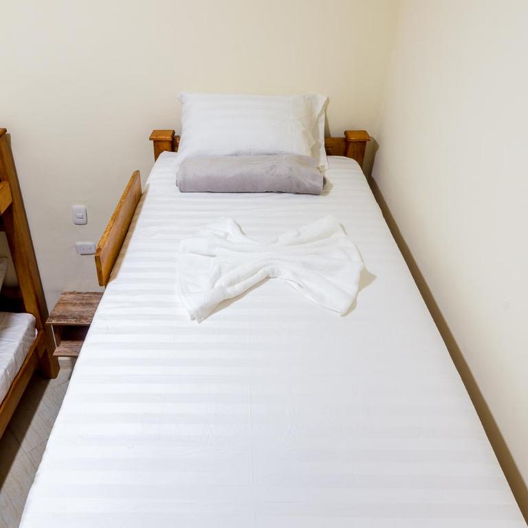 Medellin Backpacker Hostel - Bunk Bed in Mixed Dormitory Room - 4