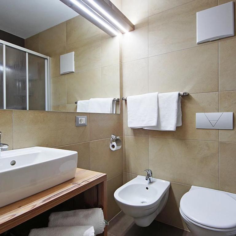 Alpin Relais B&B Villa Melisse - Doppelzimmer mit Balkon - 6