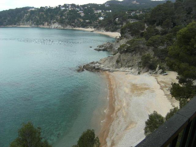 Apartamentos Cala Llevado - Apartamento de 2 dormitorios con vistas al mar (4 adultos + 2 niños) - 3