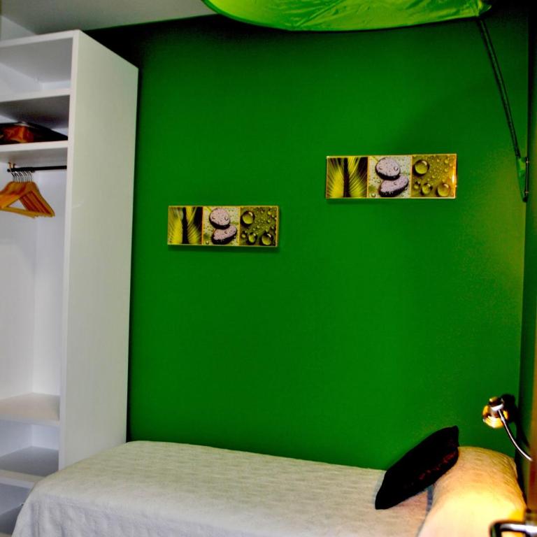 Madrid City Rooms - Single Room with Private Bathroom - 5