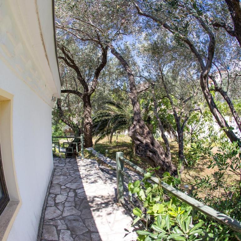The Turtles Garden - Villa with Sea View - 36