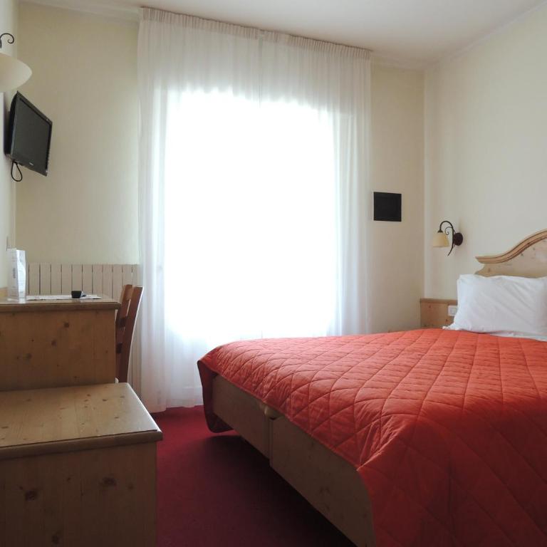 Liz Hotel & Apartments - Camera Matrimoniale/Doppia con Letti Singoli con Balcone - 5