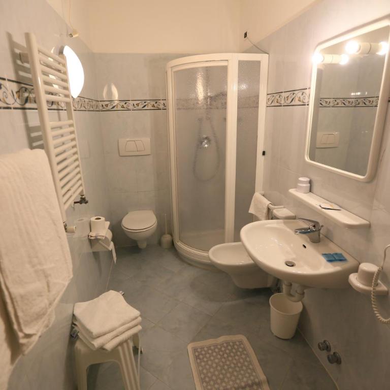 Albergo Arnica - Camera Familiare - 2
