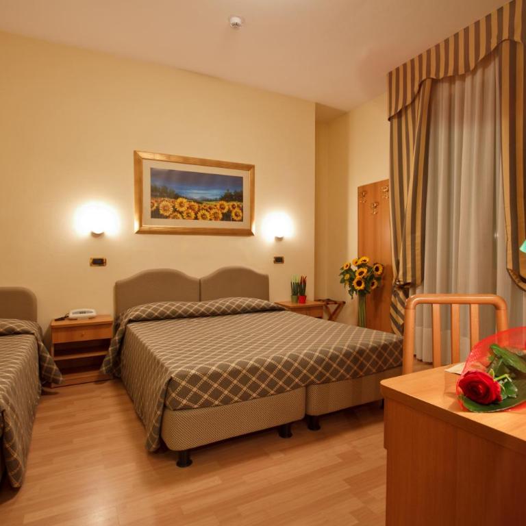 Hotel Villa Luca - Camera Tripla Standard - 4
