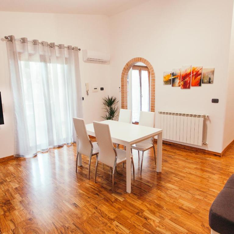 Domus Leonardo-Private Free Parking - Appartamento con Vista Giardino - 3