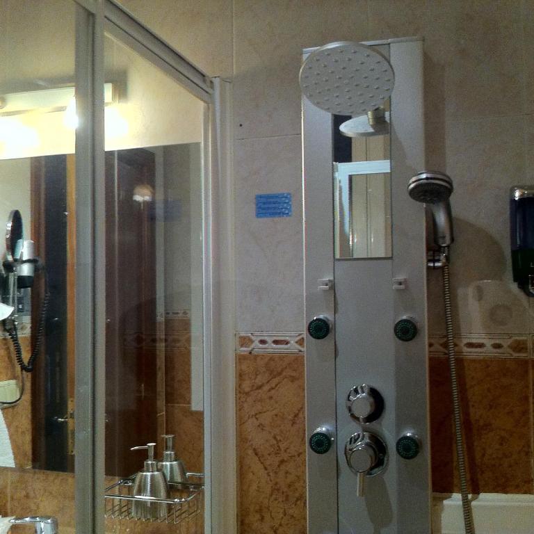 Pensión Ab Domini - Habitación Doble con baño privado - 13