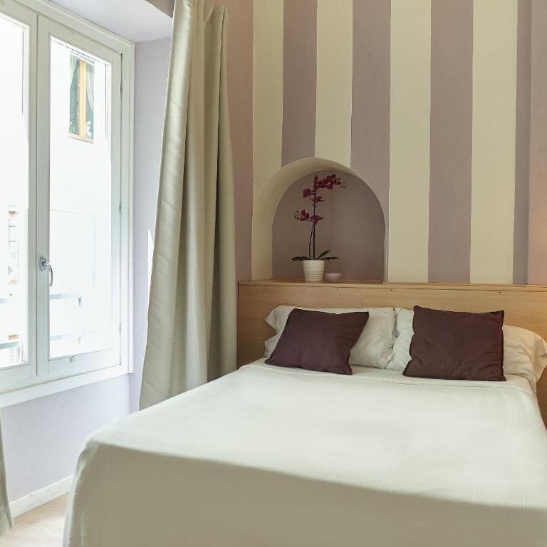 B&B Di Piazza Del Duomo - Camera Matrimoniale con Bagno Privato Esterno - 3