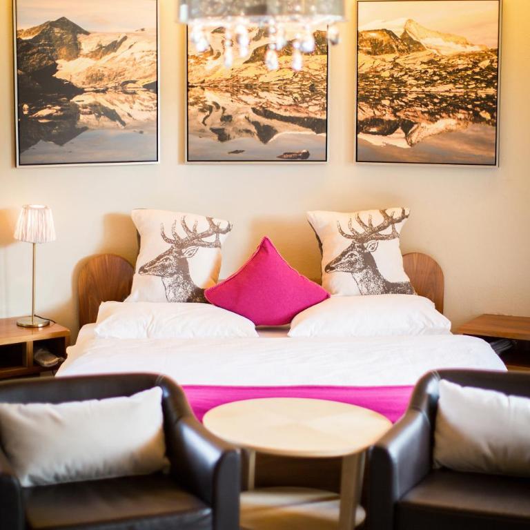Hotel Garni Römerhof - Two-Bedroom Apartment with Balcony - 3