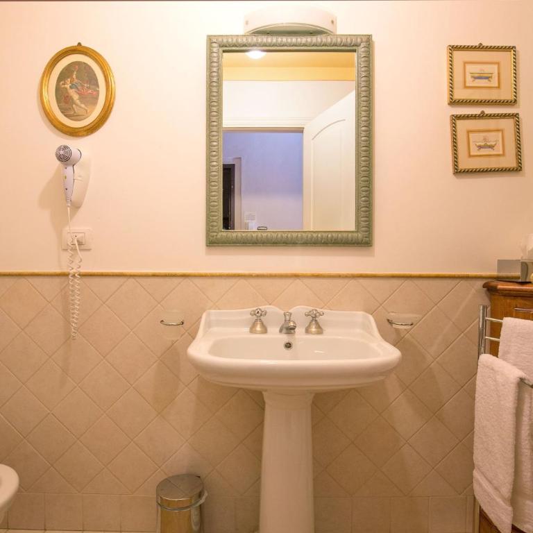 La Casa Del Garbo - Luxury Rooms & Suite - Suite Superior - 4