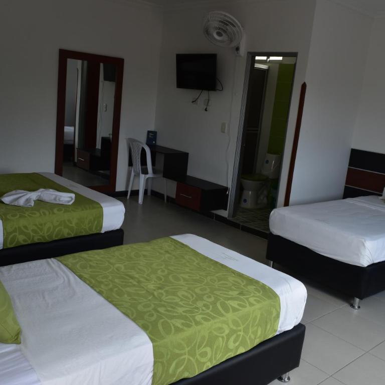Hotel El Principe Sede Campestre - Habitación Triple - 2