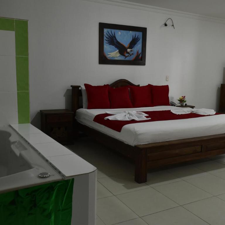 Hotel El Principe Sede Campestre - Suite Deluxe con bañera de hidromasaje - 3
