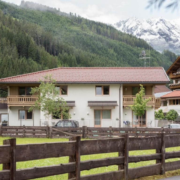 Appartments Am Bach - Apartment mit 2 Schlafzimmern und Balkon - 31